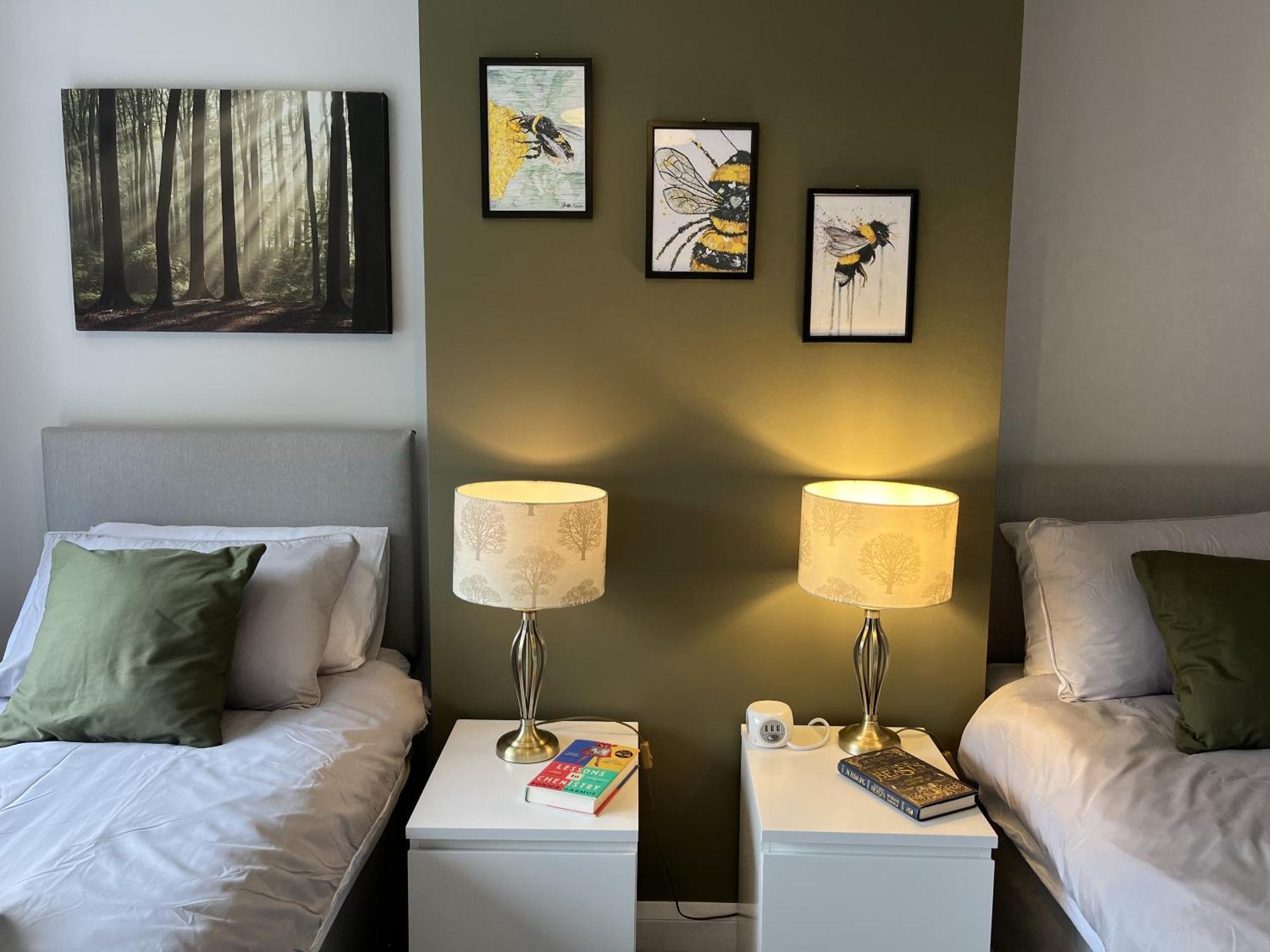 Modern 3-Bed Stay-Away-Home Sleeps 6 Nr Манчестер Екстер'єр фото